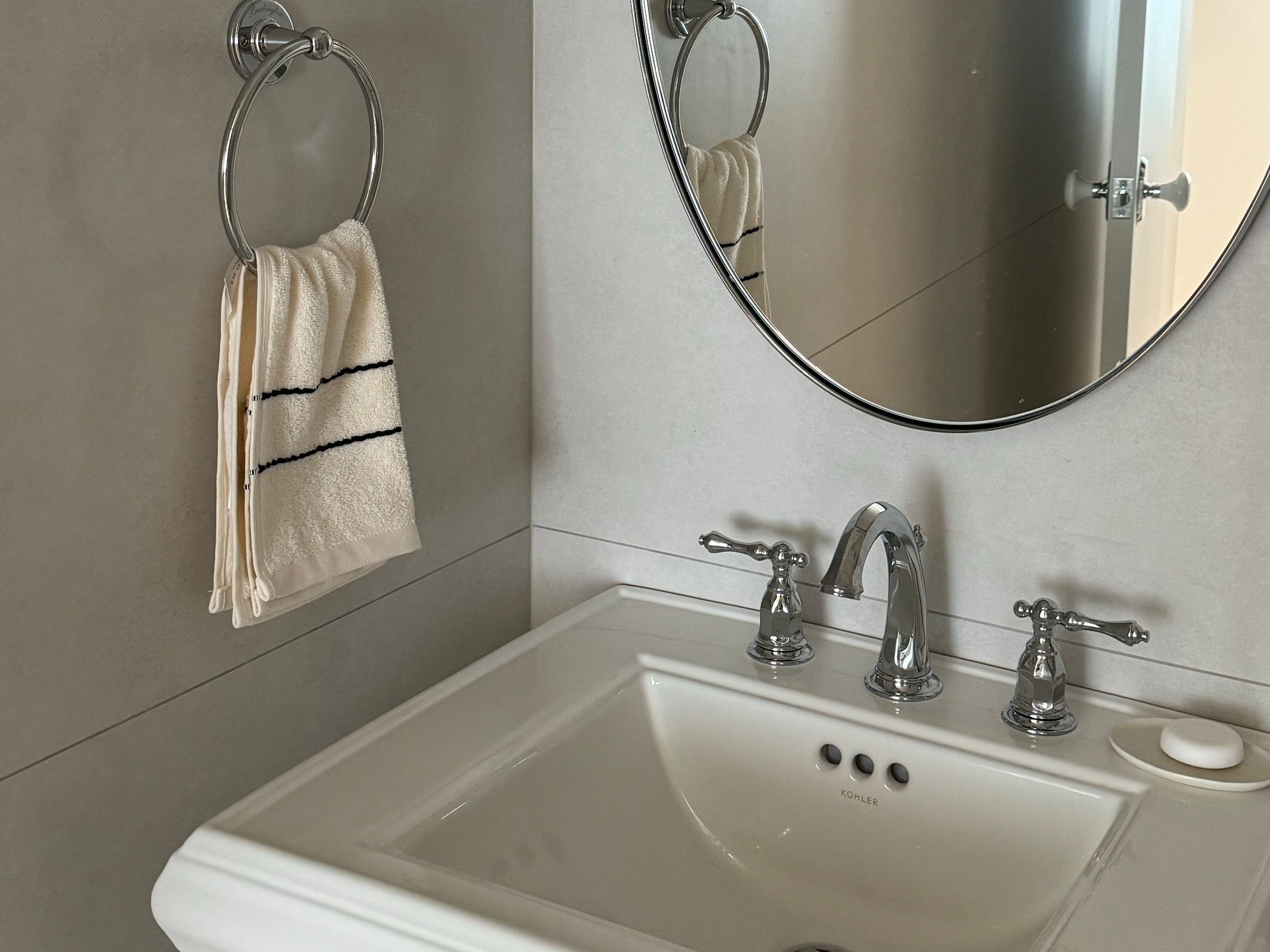 'KOHLER 13491T-4-CP 켈스톤 크롬 3홀 8인치 대붙이 세면 수전' 제품으로 꾸민 유저들의 스타일링샷 | 오늘의집 ...