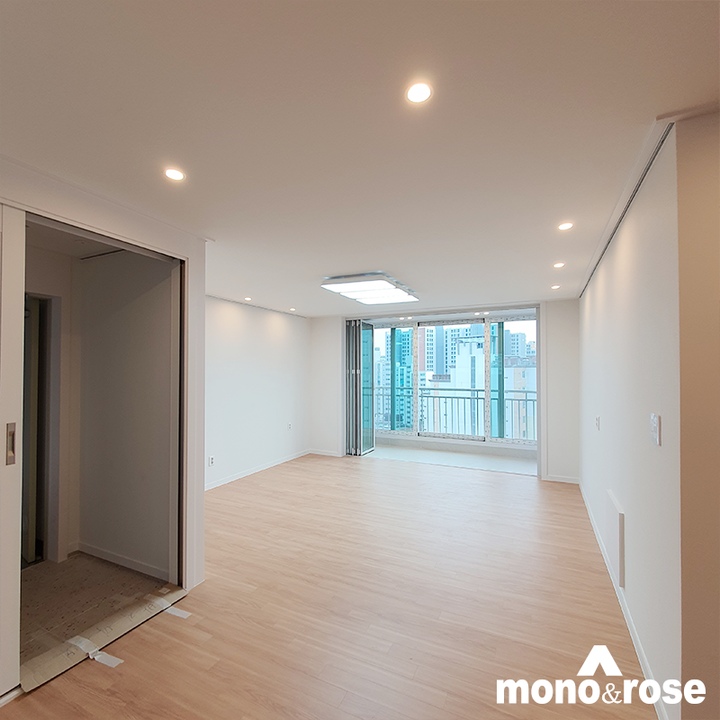 모노앤로즈 인테리어님의 라이프스타일 | 라이프스타일 슈퍼앱, 오늘의집