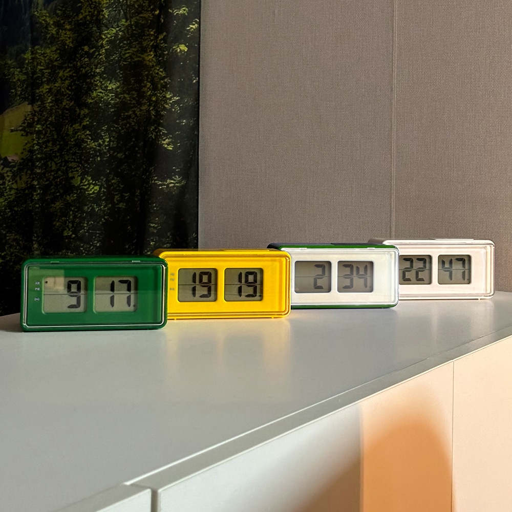 ormi ORMI RETRO デジタルアラーム時計［4色］ | Ohouse(オーハウス)