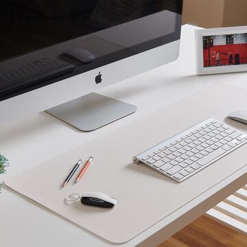 가죽 긴 패드와 귀여운 마우스 패드로 데스크테리아 완성 가죽 긴 패드와 귀여운 마우스 패드로 데스크테리아 완성