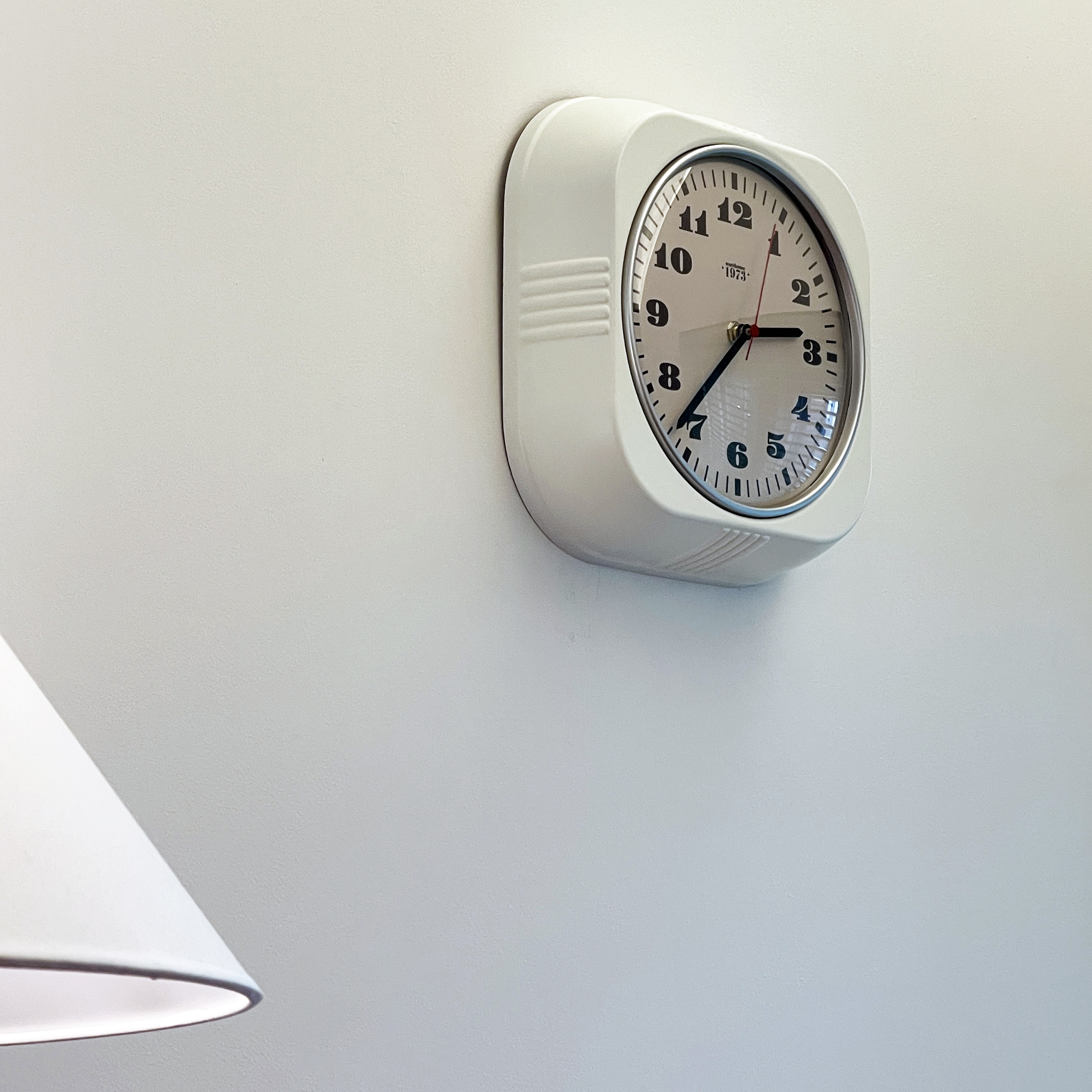 英国 ブランド IN HOUSE 壁掛け時計 40cm ナチュラルウッド ガラス