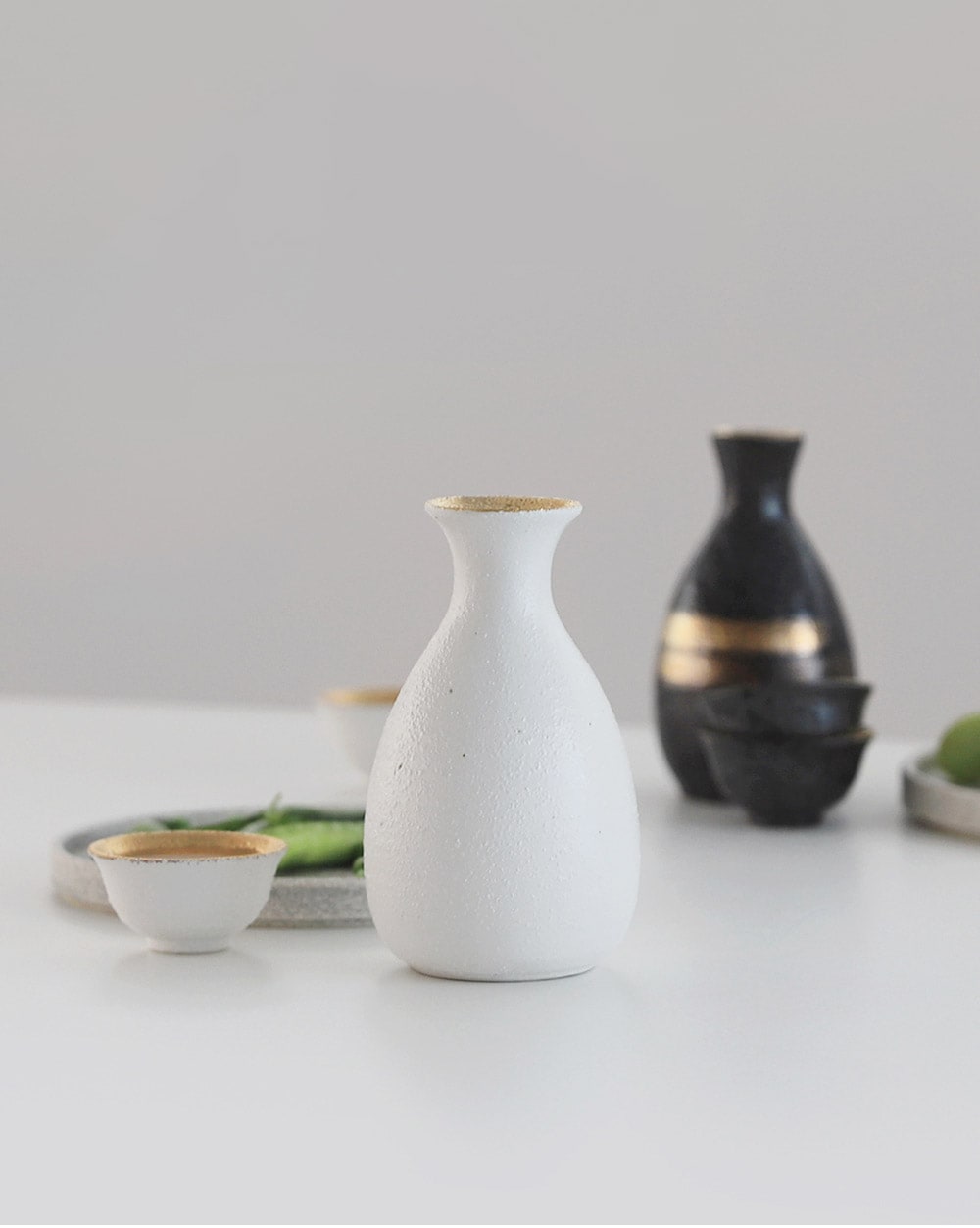 소주잔·막걸리잔 > 금장 일본 도자기 도쿠리 블랙 일식 주병 술병 250ml | 오늘의집 쇼핑 금장 일본 도자기 도쿠리 블랙 일식 주병 술병 250ml