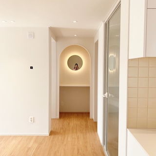 https://image.ohou.se/i/bucketplace-v2-development/uploads/users/profile_images/163575857474726565.jpeg?gif=1&w=320
