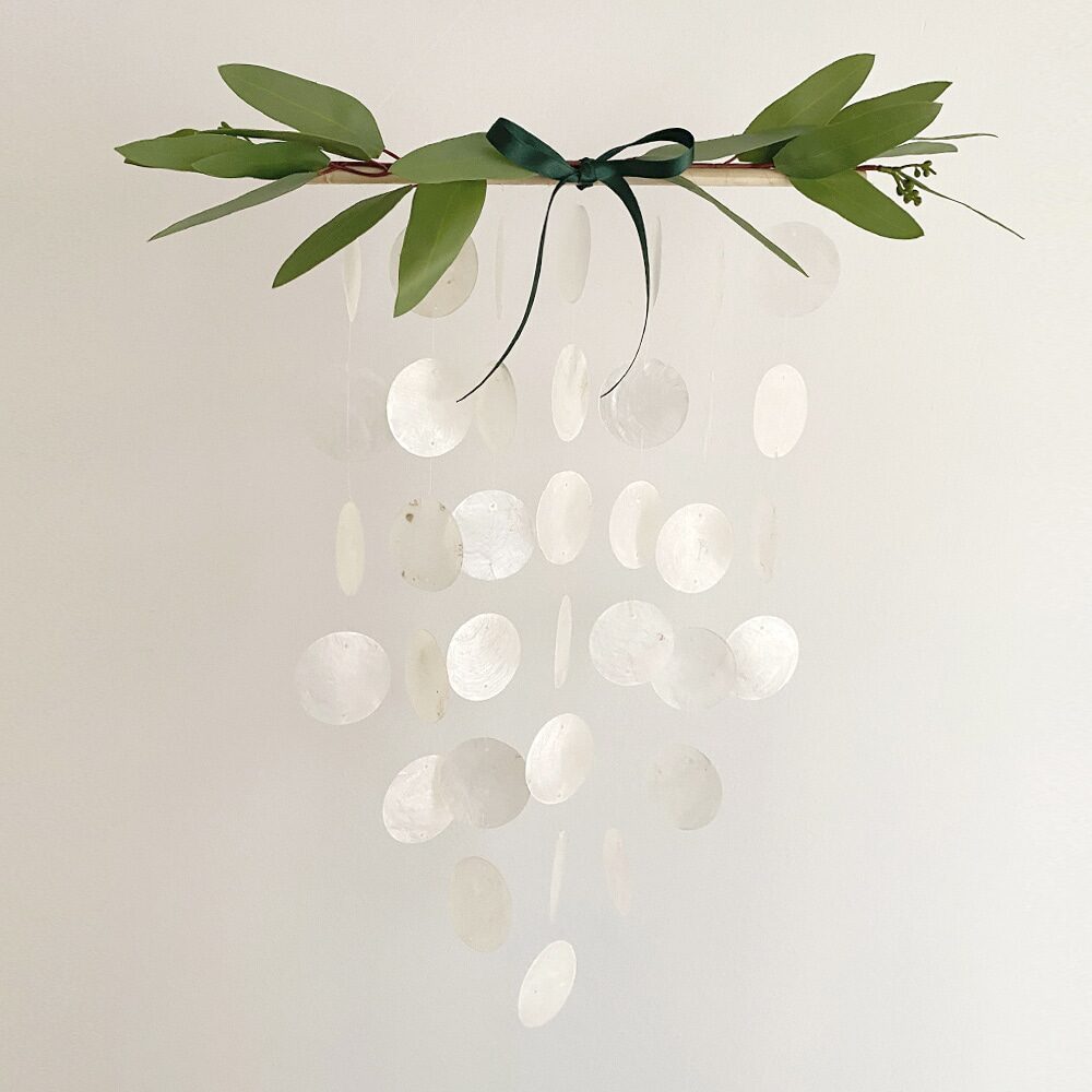브리즈번 플로리스트 자개모빌 DIY-KIT_열매유칼리투스 리스(WALL)