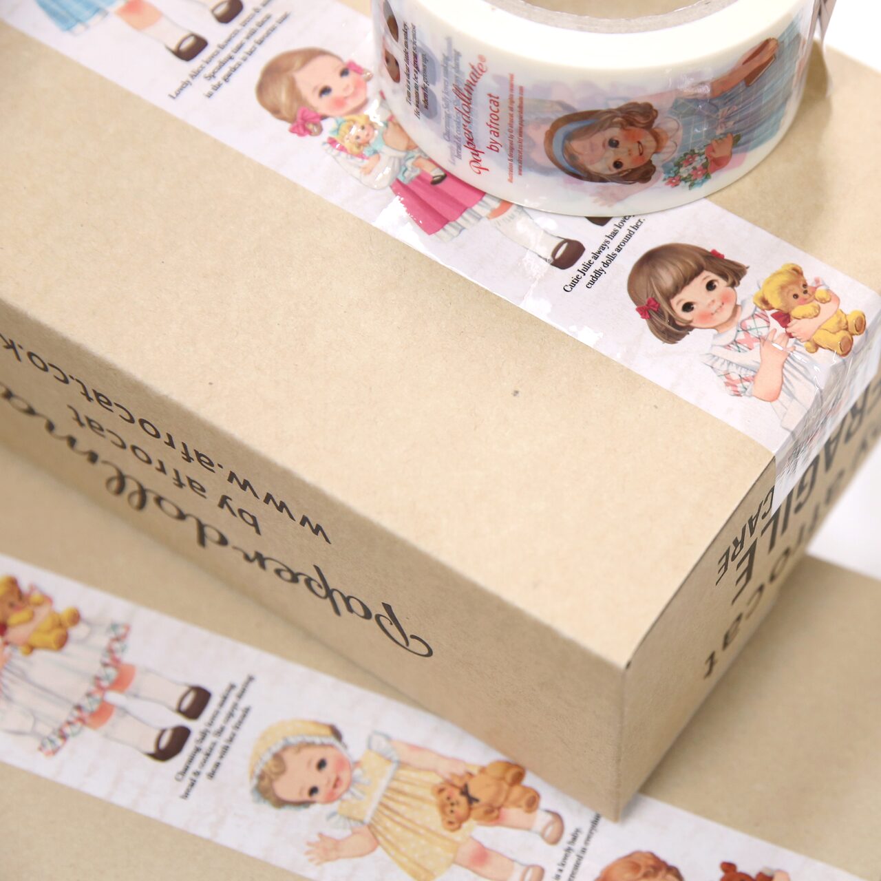페이퍼돌 메이트 박스테이프 (paper doll mate box tape)