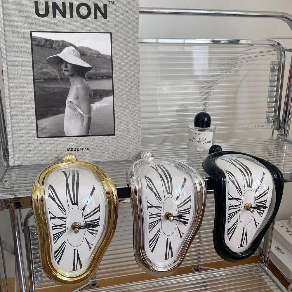 Melting clock 멜팅클락 흘러내리는 시계 미드센츄리 모던 탁상시계 오브제 소품