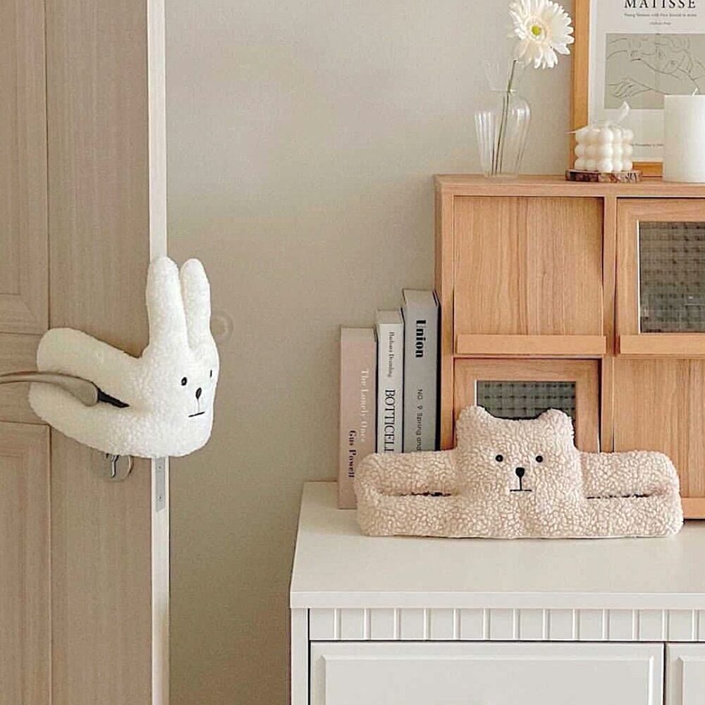 귀엽게 매달리는 인형 도어쿠션 문쾅 손끼임 문닫힘 방지 장치 2colors