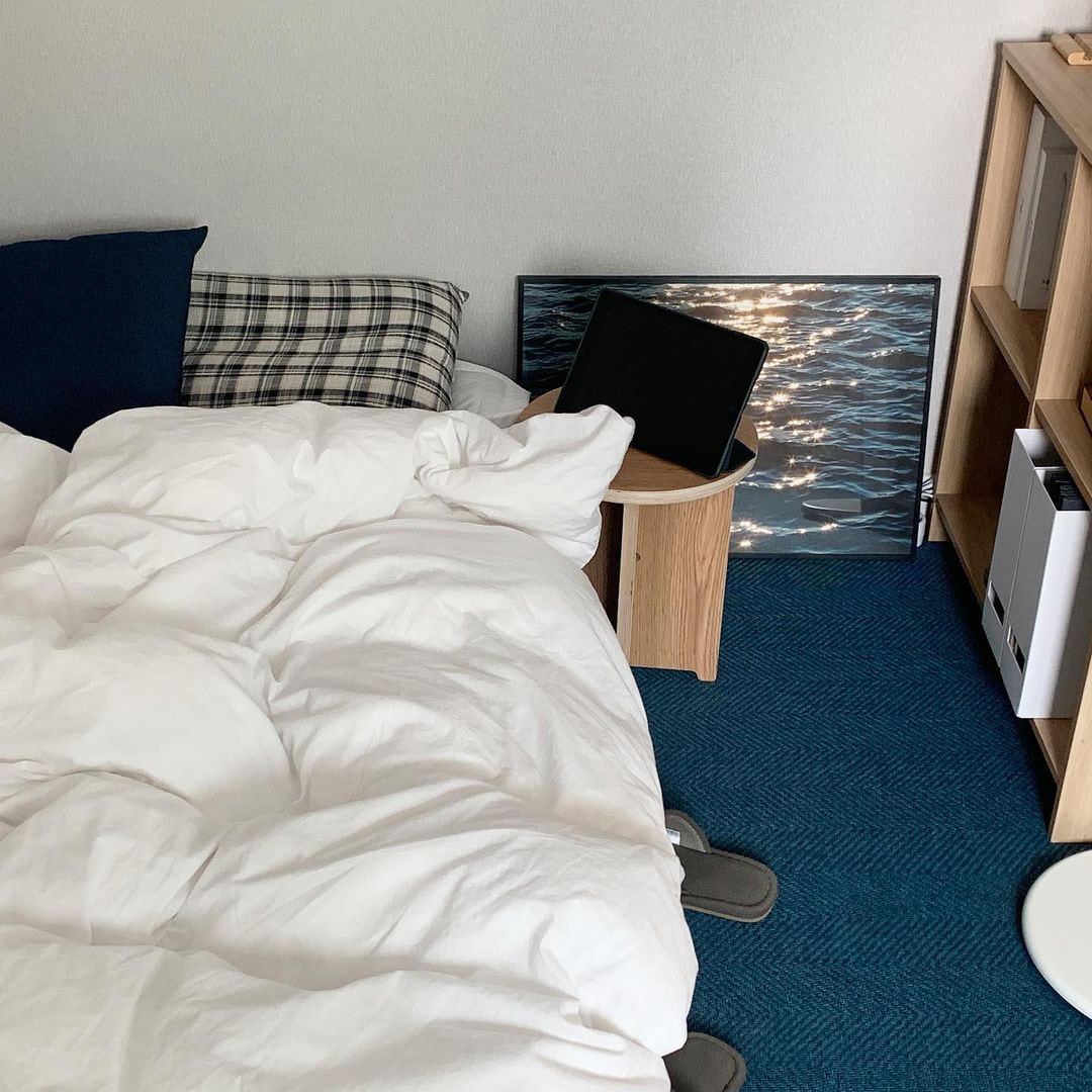 Wood Round Side Table user photo