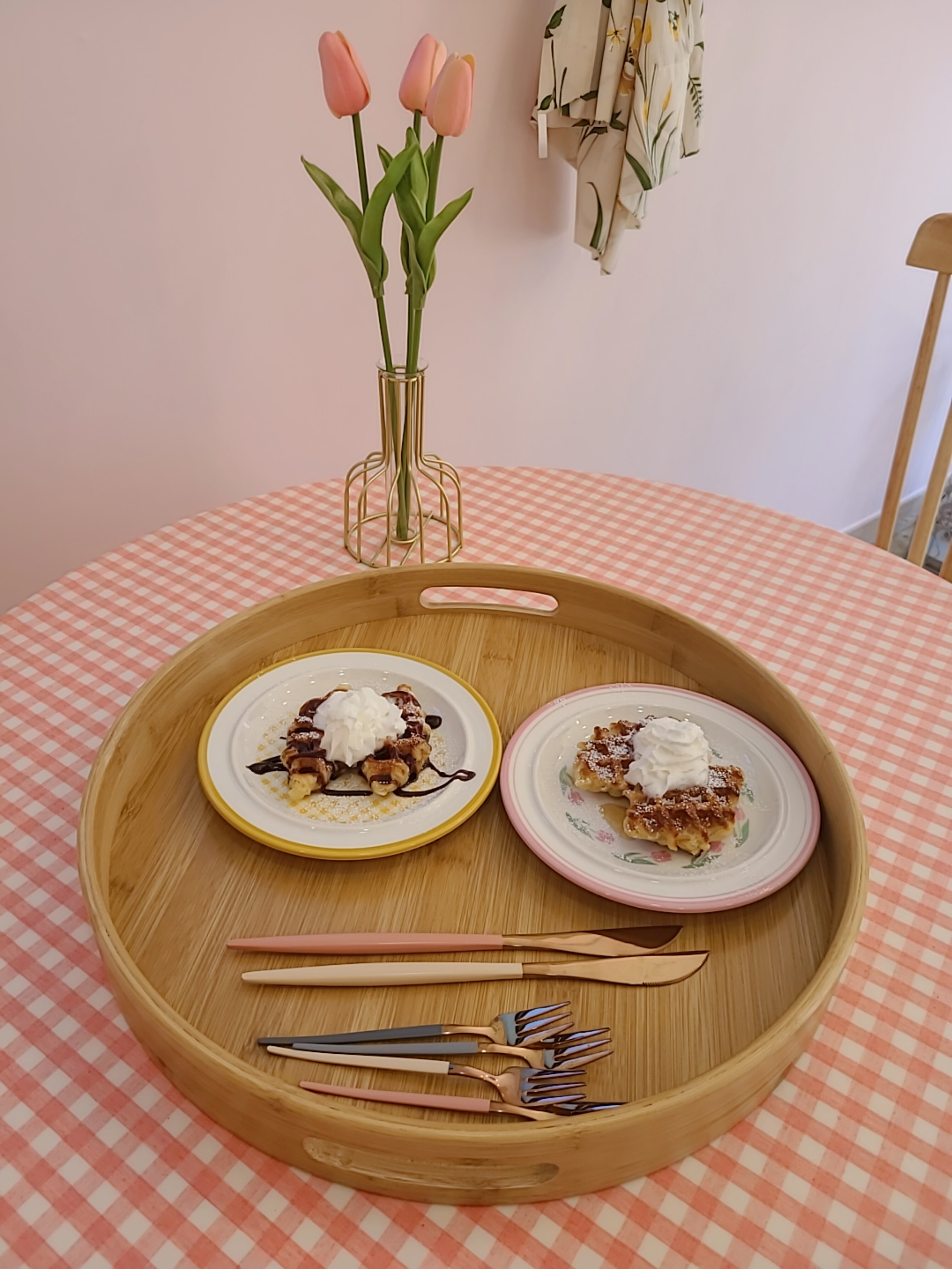 Coucou Retro Charm Dinner Plate - 9